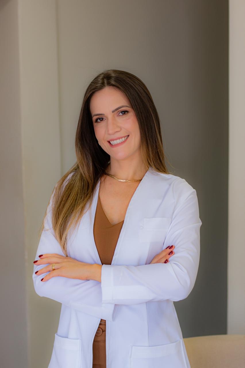 Dra. Natállia Mota, dentista estética em Anápolis